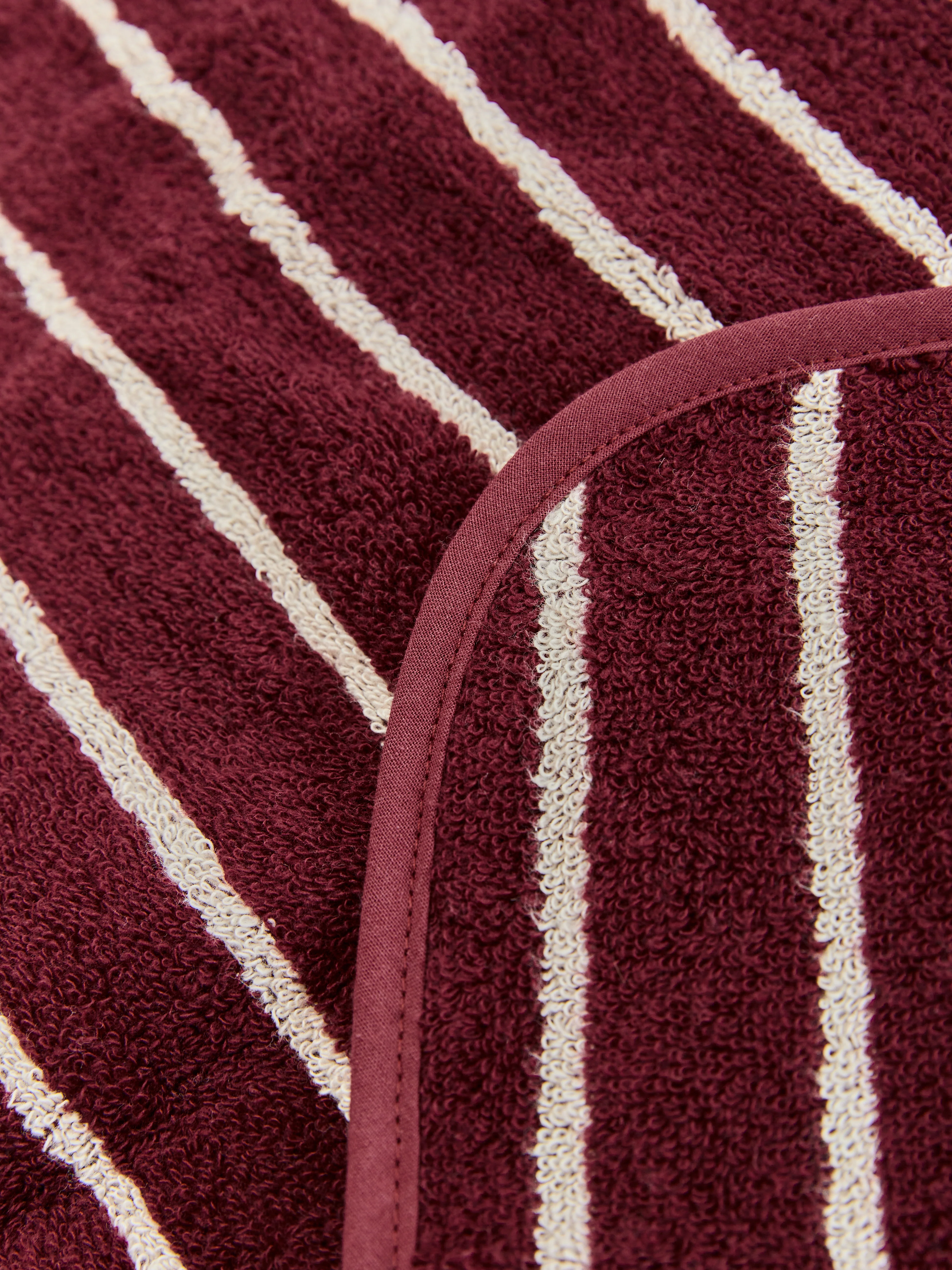 ืืืืช ืคืกืื Burgundy White - Image 3